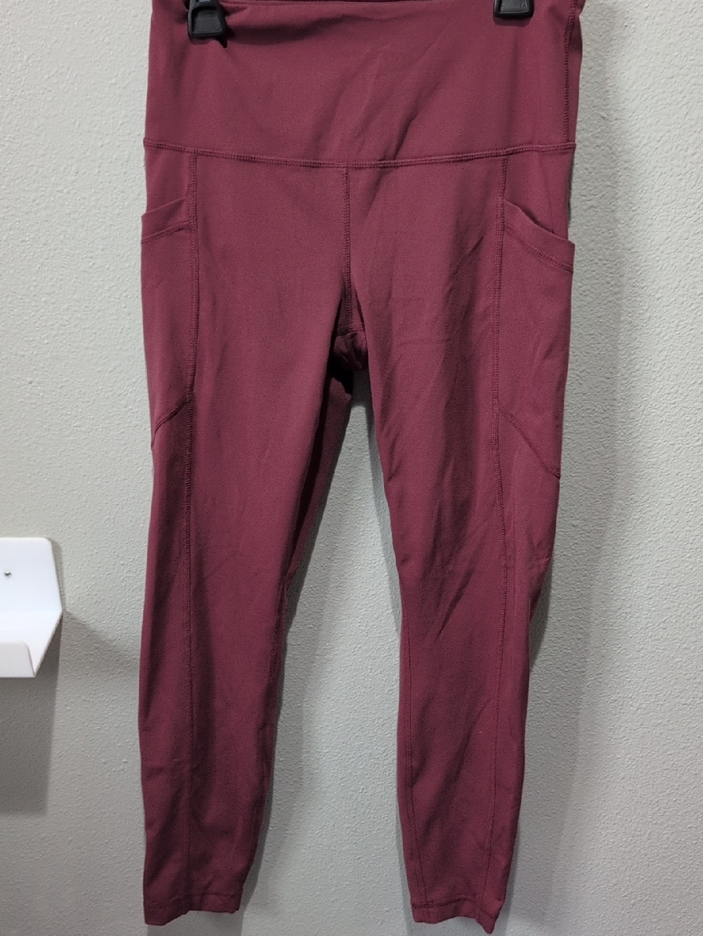 Yogalicious Lux Leggings With Side Pockets And Phone Pocket